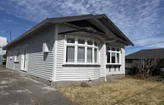 27 Clarence Street South, Addington