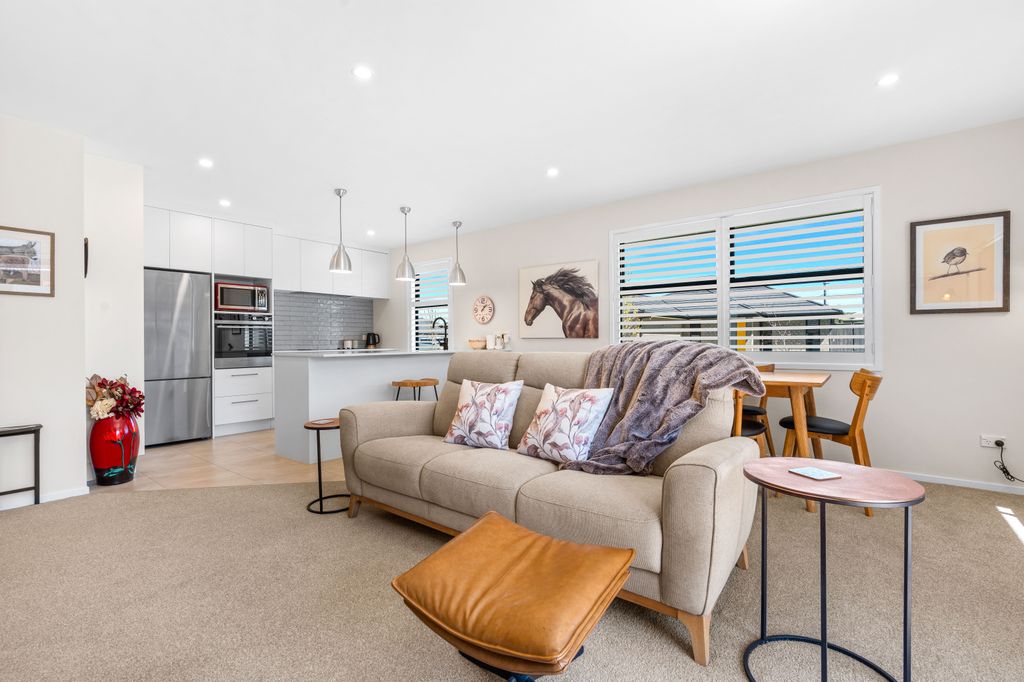 BEO $675,000 Sunny, Easier-Care Retreat 4