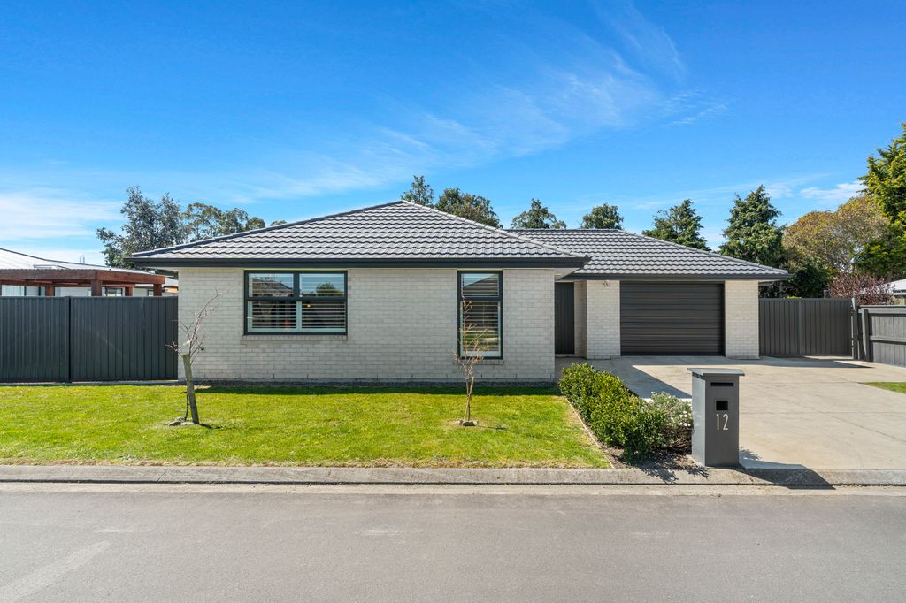 BEO $675,000 Sunny, Easier-Care Retreat 1