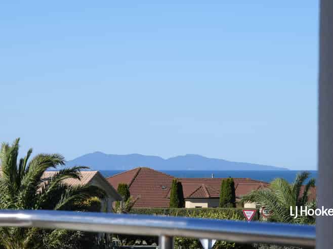 1 Island Vista, Athenree