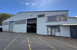 Fully Fenced Warehouse For Lease | 1,356m²