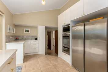5 Izard Road, Khandallah