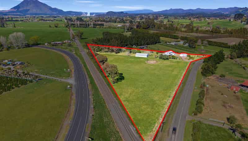 363 Hallett Road, Otakiri