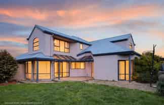 55 Lowry Avenue, Redwood