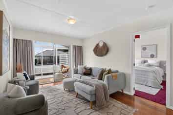 70 Weka Street, The Wood