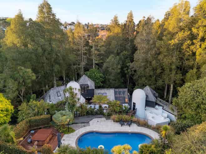 24 Channel View Road, Campbells Bay