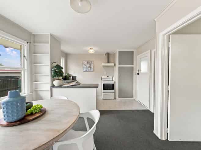 1/74 Russley Road, Russley