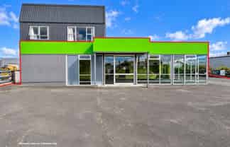 Stock it your way - For Lease