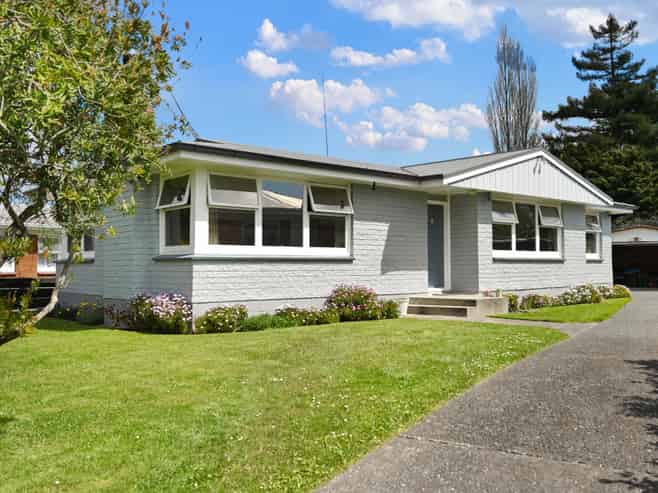 28 Anthony Crescent, Bader