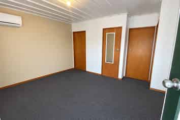 4/5 Tralee Place, Hillcrest
