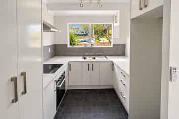 15A Christmas Road, Manurewa