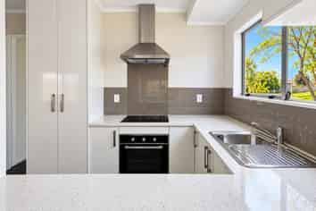 15A Christmas Road, Manurewa