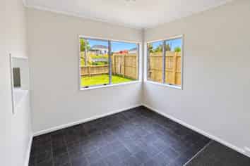15A Christmas Road, Manurewa