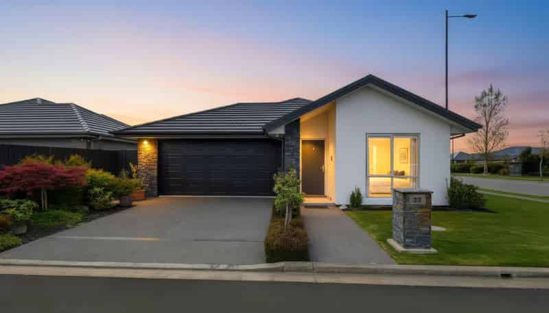 33 Eastfield Drive, Lincoln