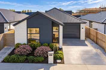 6 Greengrass Crescent, Kaiapoi