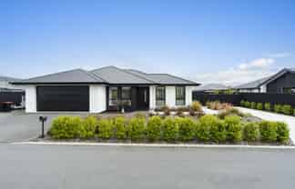 6 Tuwhare Lane, Mosgiel