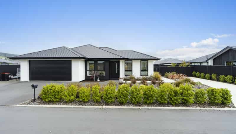 6 Tuwhare Lane, Mosgiel