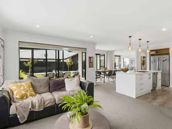 6 Tuwhare Lane, Mosgiel