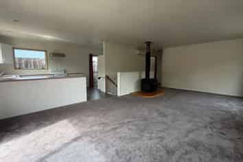 672 Peninsula Road, Kelvin Heights