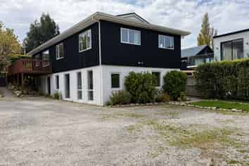 672 Peninsula Road, Kelvin Heights
