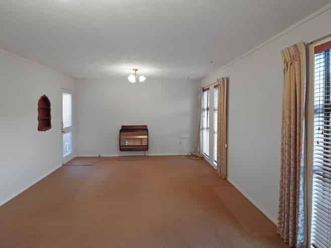 A/5 Norbert Street, Brown Owl