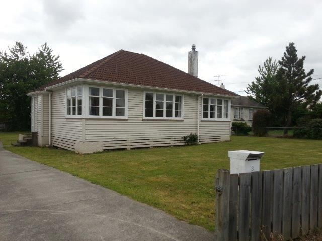CHURCHILL AVE, MSTN - 3 BDRMS - $500 P/W 2