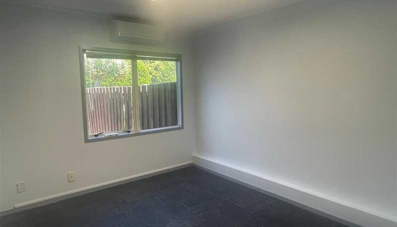  37 Taharoto Road, Takapuna