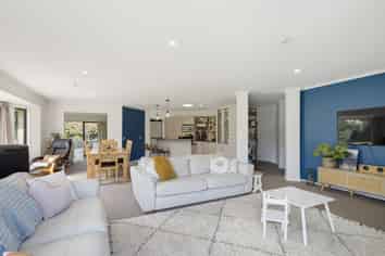 5 Newton Place, Amberley