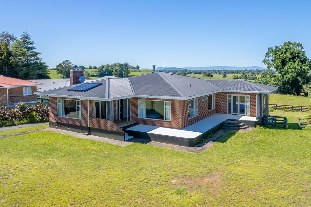TE AWAMUTU - 3-4 BEDROOMS 1
