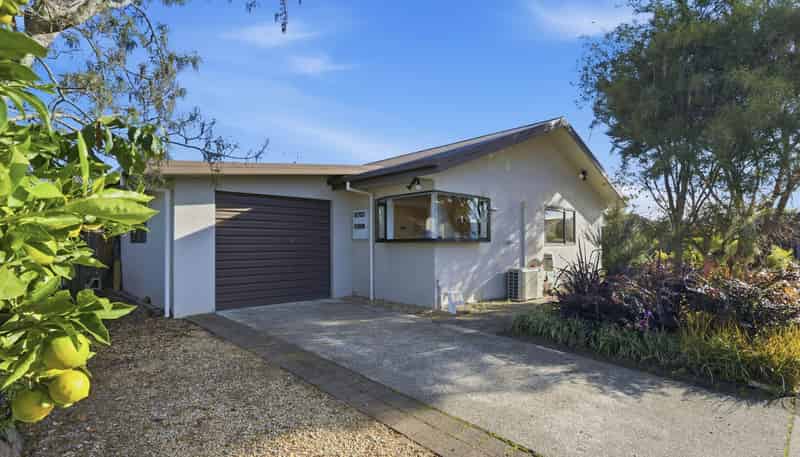 2D Feary Crescent, TAKAKA