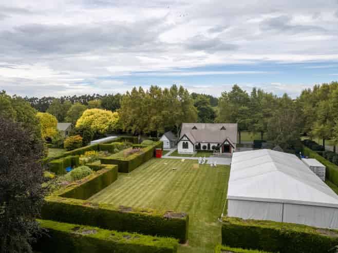 371 Racecourse Road, Allenton