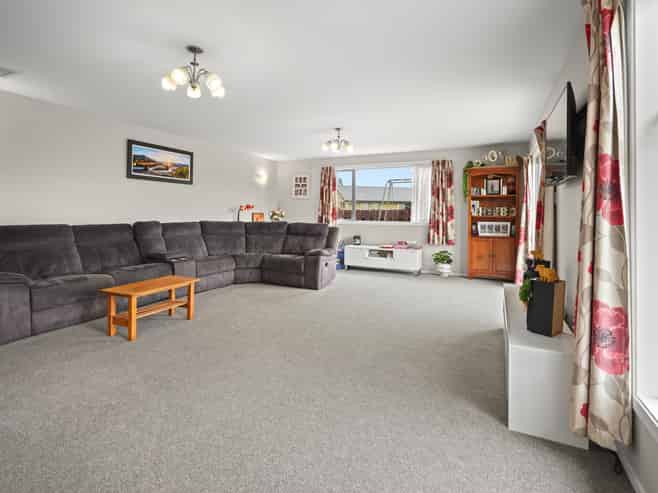 8 Leslie Street, Culverden