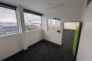 For lease | Tenancy 6, 125 Ruataniwha Street