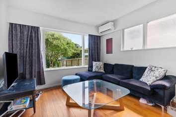 44 Felton Mathew Avenue, Saint Johns