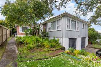 44 Felton Mathew Avenue, Saint Johns