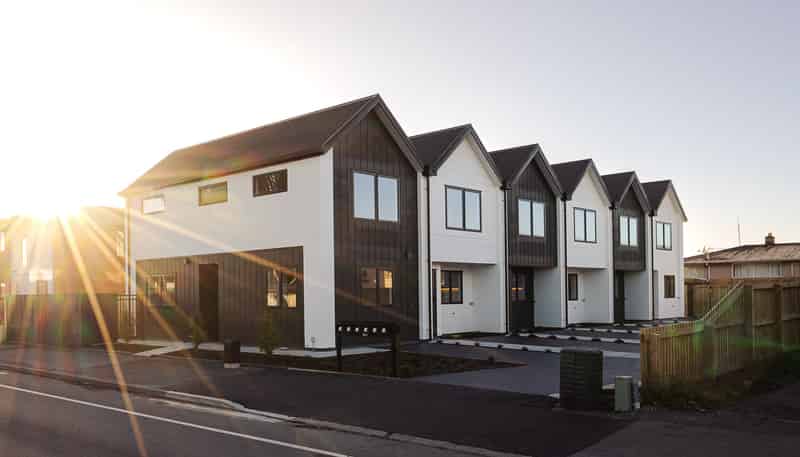 Units 1-5/100 Aldwins Road, Phillipstown