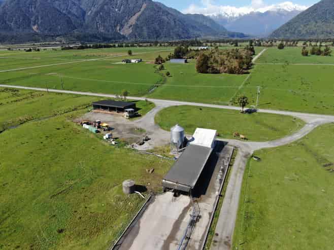 117 Burrough Road, Whataroa