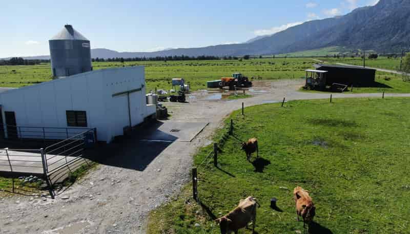117 Burrough Road, Whataroa