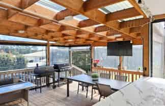 5 Phelps Place, Glendene