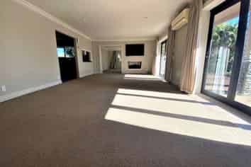 136 Oira Road, Karaka