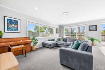 61A Shearer Crescent, Naenae