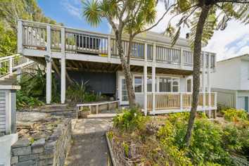 12A Terawhiti Terrace, Karori