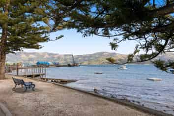 Hospitality Premises in Prime Waterfront Location