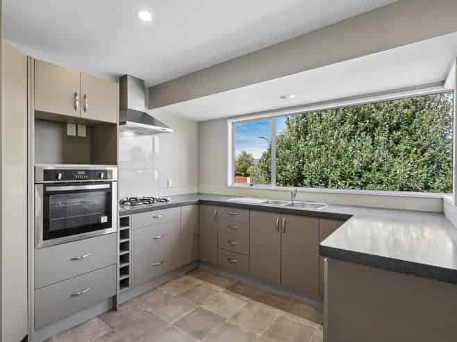 1 Birdling Place, Halswell