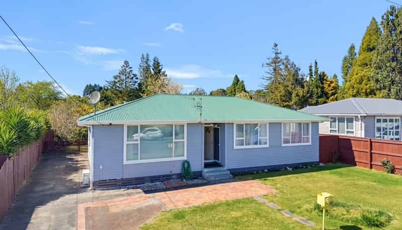 20 Utuhina Road, Springfield