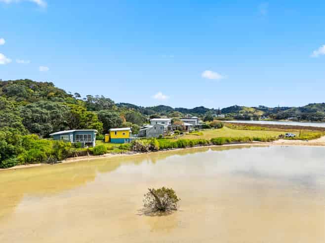870 Matapouri Road, Matapouri