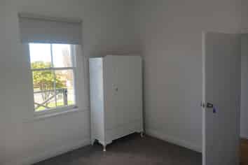 222 Bridge Street, Eltham