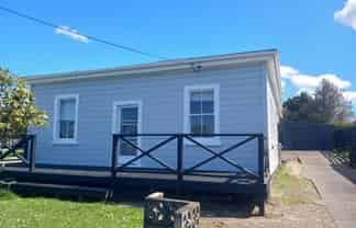 222 Bridge Street, Eltham