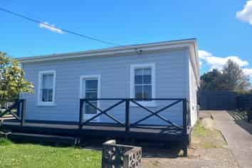 222 Bridge Street, Eltham