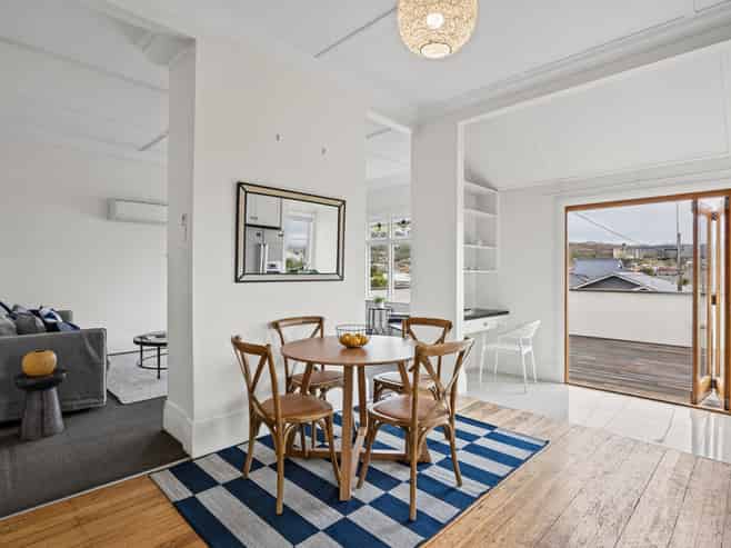 155 Victoria Road, Saint Clair